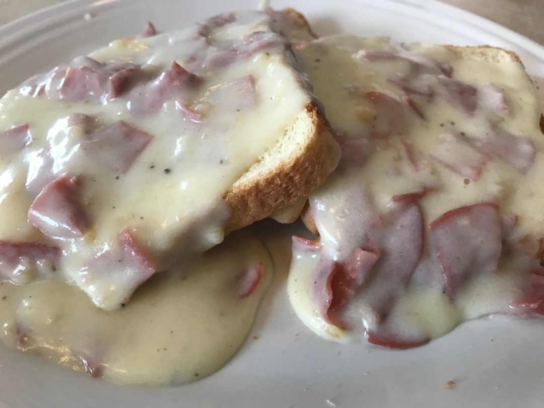 Creamed Chipped Beef On Toast - Tasty Bastard