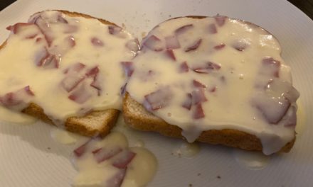Simple Chipped Beef on Toast